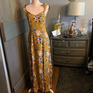 BP. Bow tie tank floral Maxi Dress